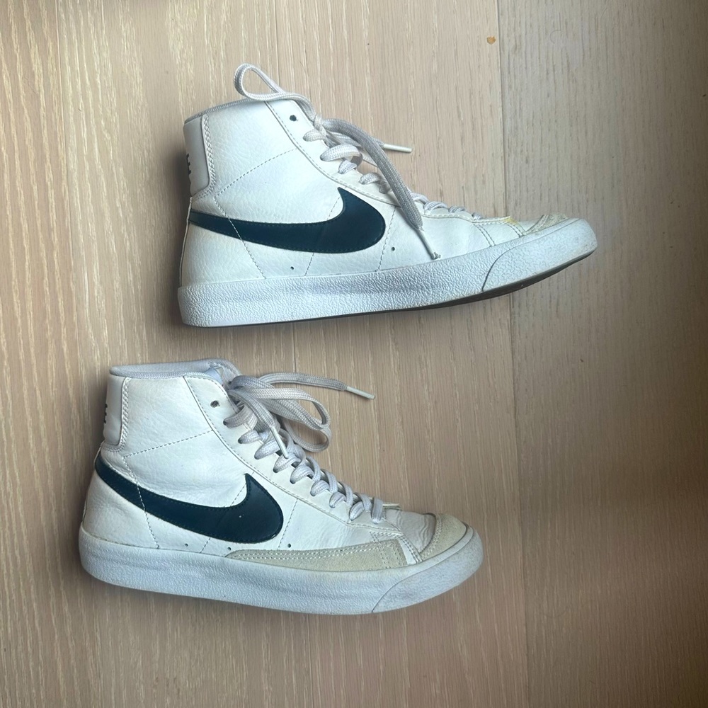 Nike Blazer Mid ‘77